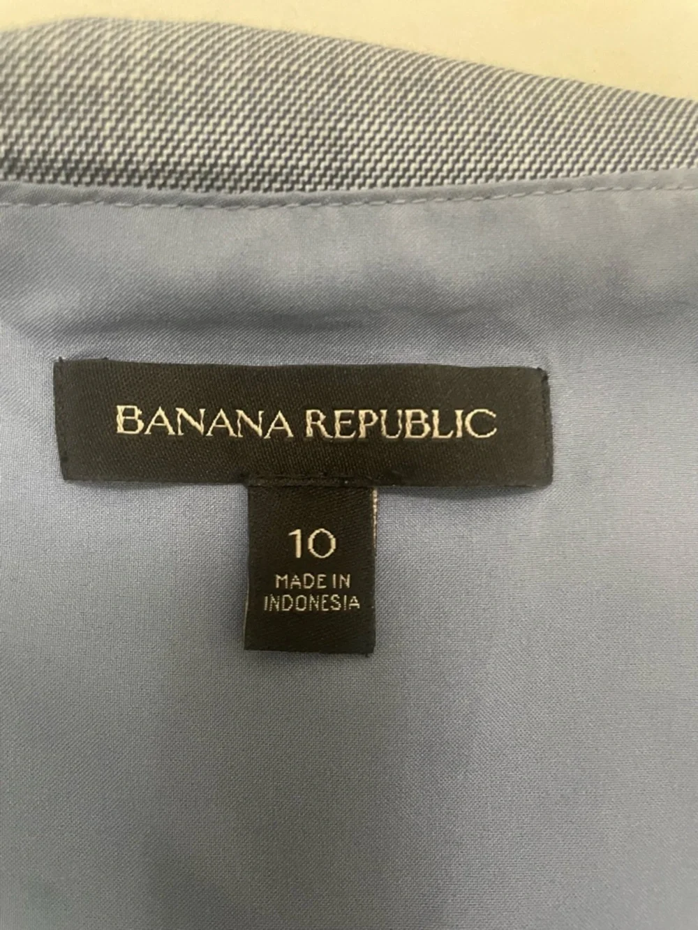 Banana Republic Chambray Blue Off-the-Shoulder Midi Dress - size 10 - Picture 7 of 8